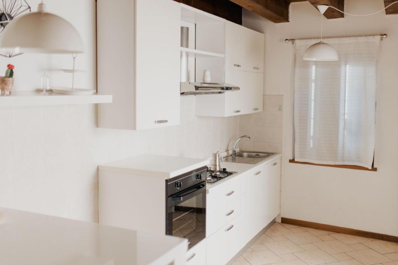 Casa Giulia Apartment เวโรนา ภายนอก รูปภาพ