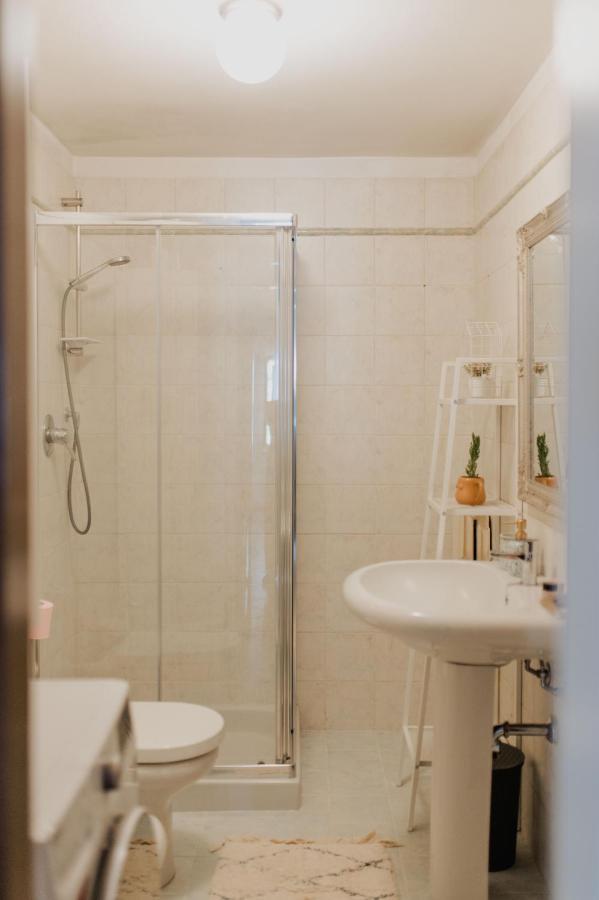 Casa Giulia Apartment เวโรนา ภายนอก รูปภาพ