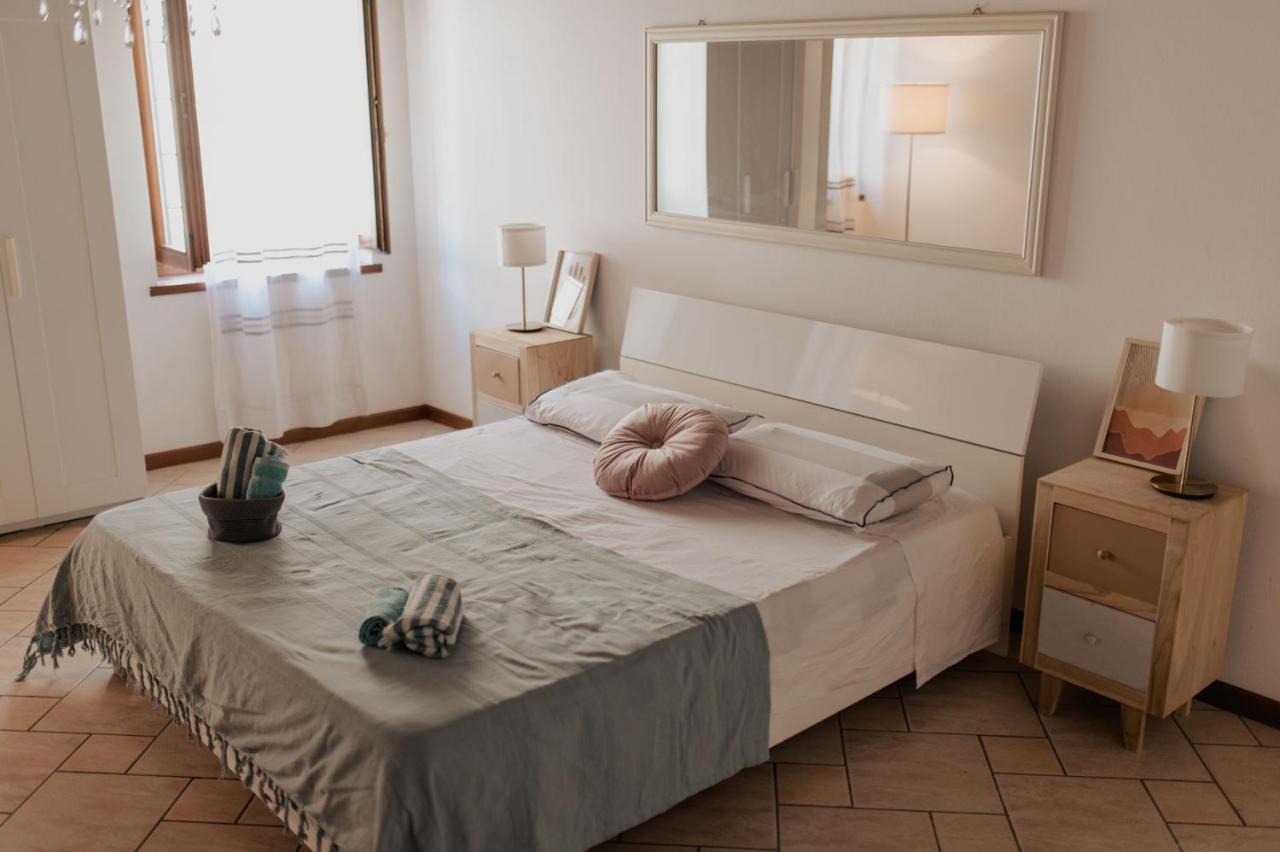 Casa Giulia Apartment เวโรนา ภายนอก รูปภาพ